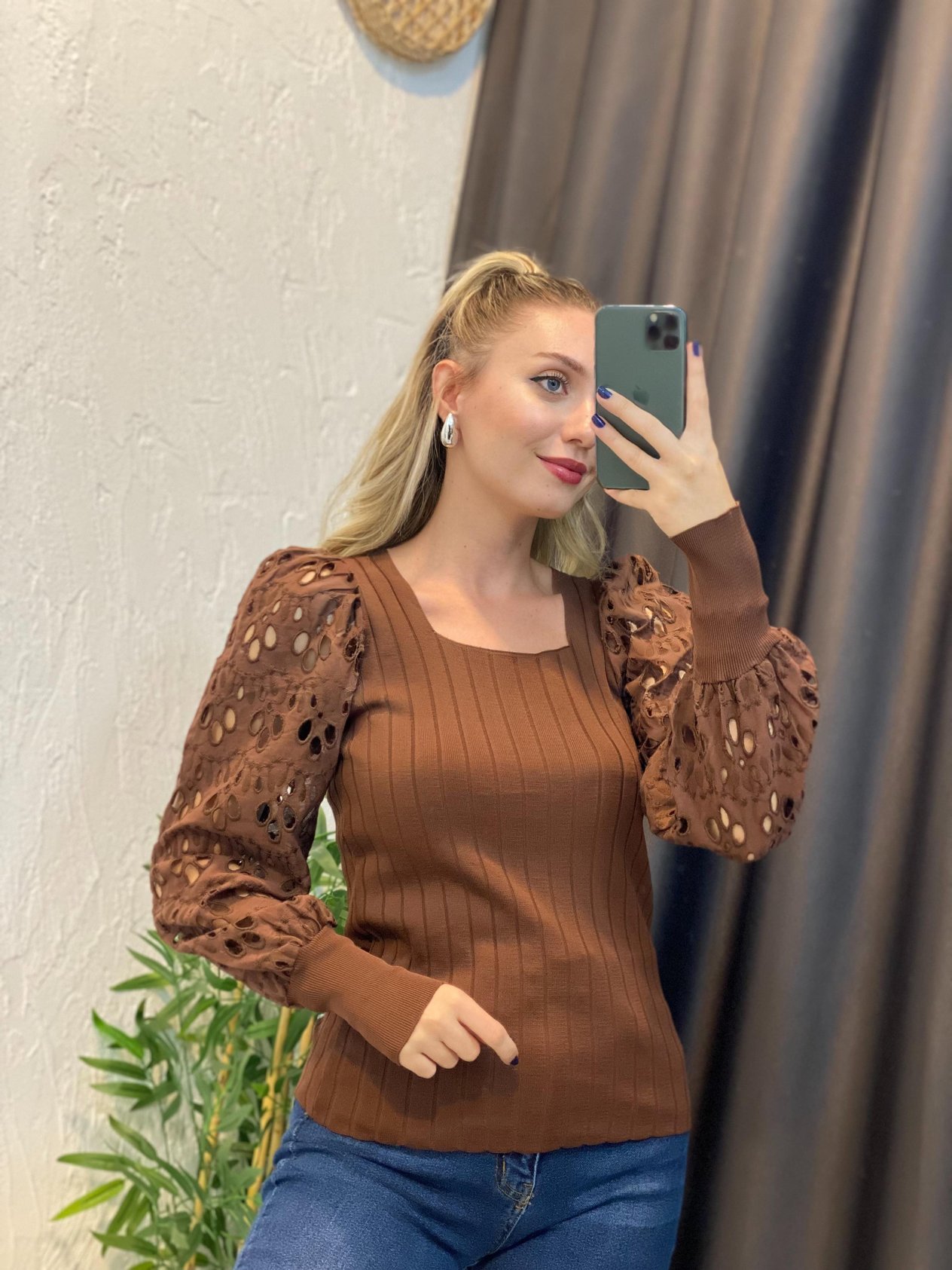 Kahve Kolları Fisto Detaylı Triko Bluz 