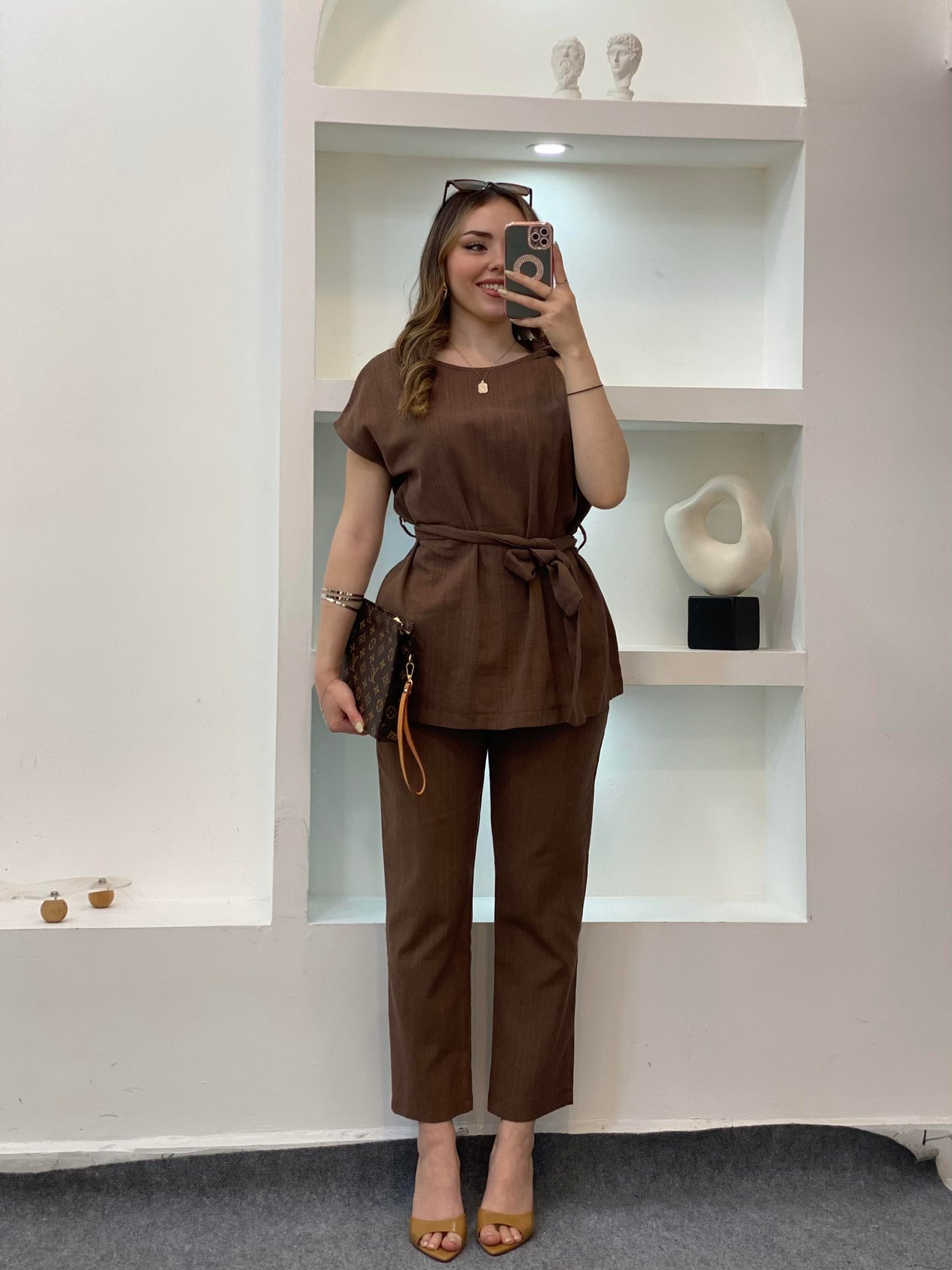 Kahve Premium Kalitede Kuşaklı Takım 