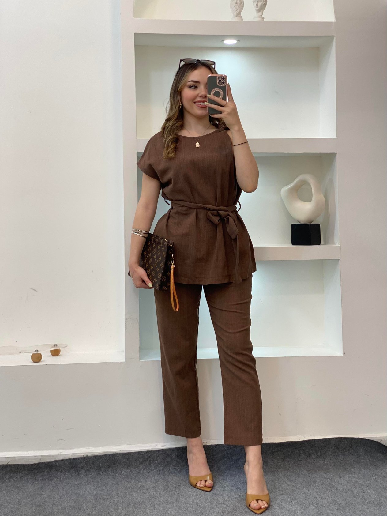 Kahve Premium Kalitede Kuşaklı Takım 