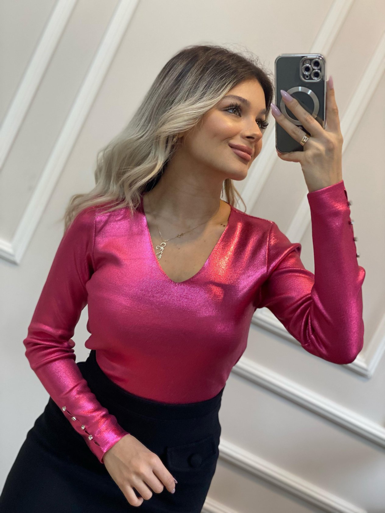 Koyu Pembe Varak Baskılı V Yaka Kolları Taşlı Triko