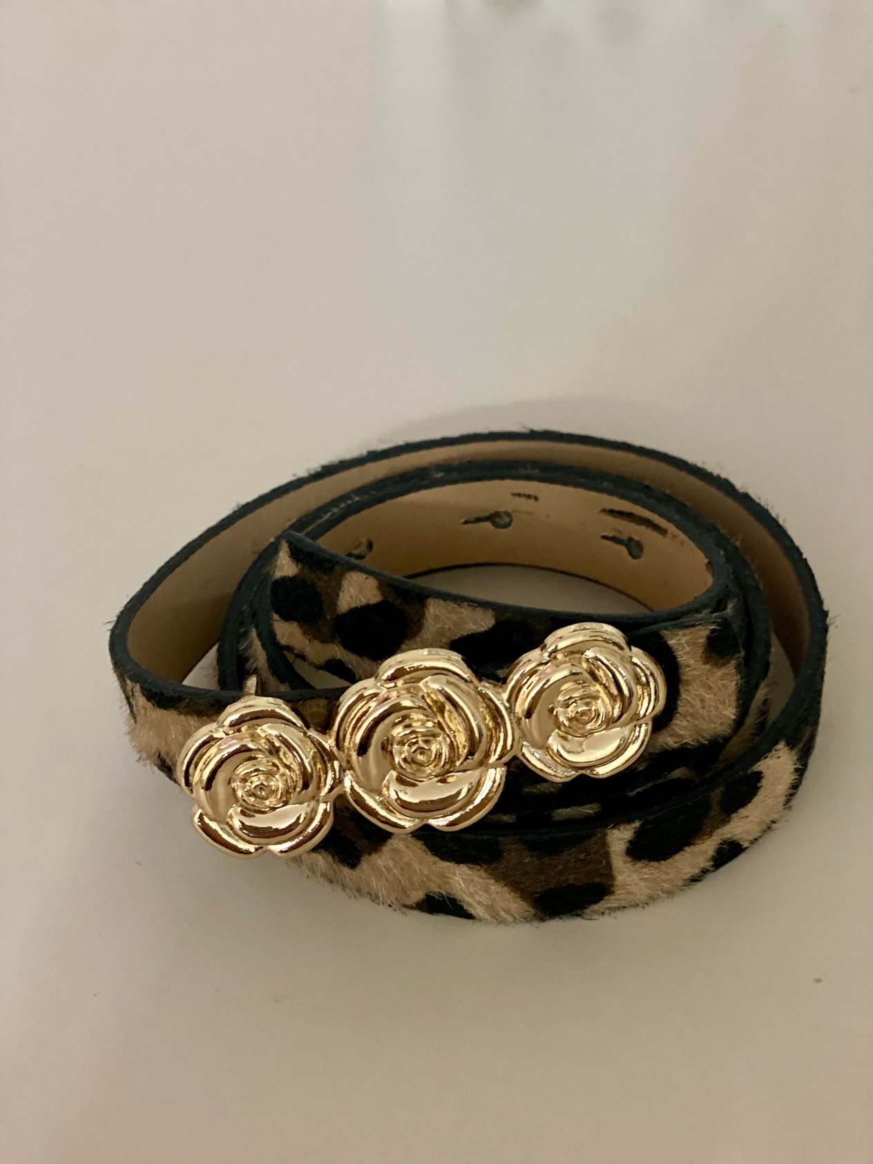 Leo Desen Gül Desen Gold Tokalı Marka Model Kemer 