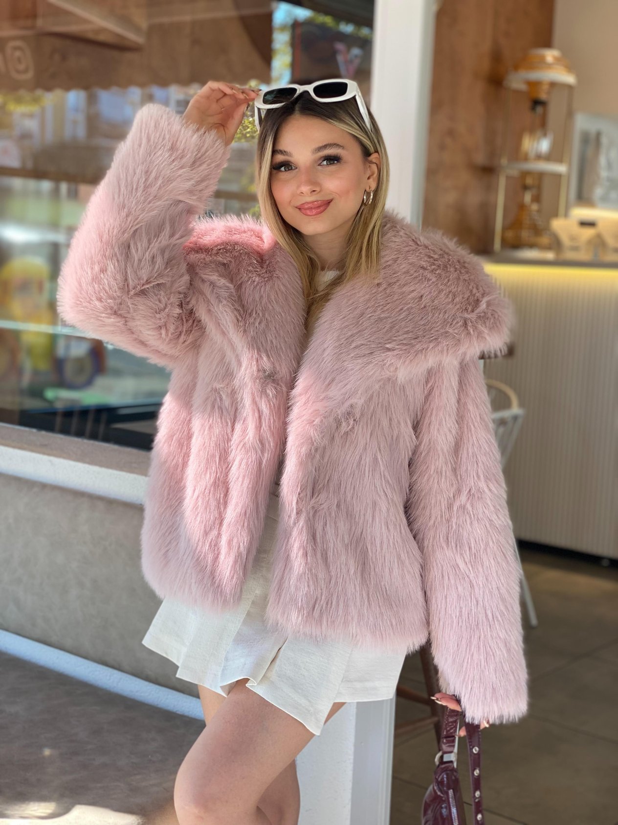 Pembe Marka Model Kürk Mont 