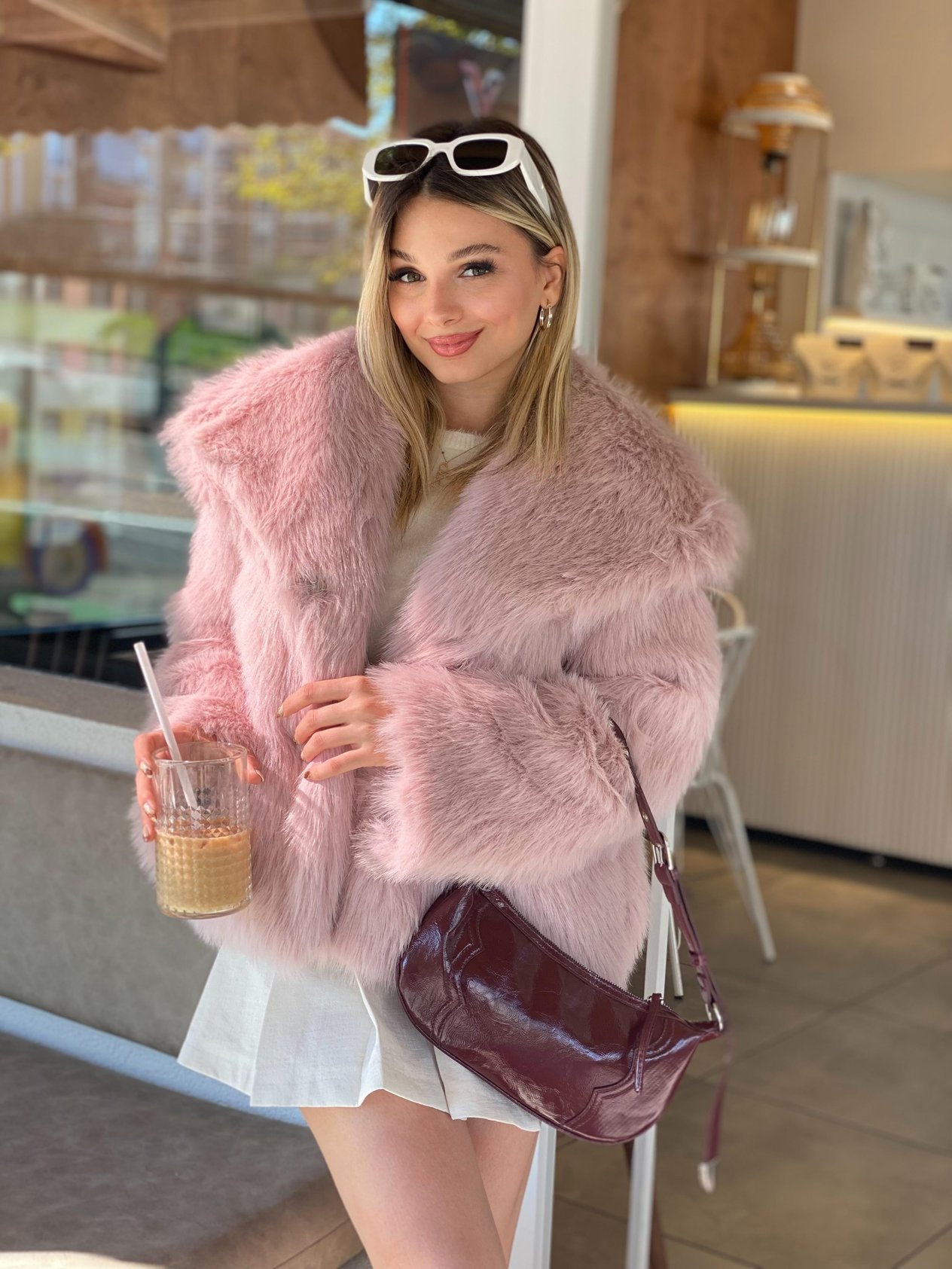 Pembe Marka Model Kürk Mont 
