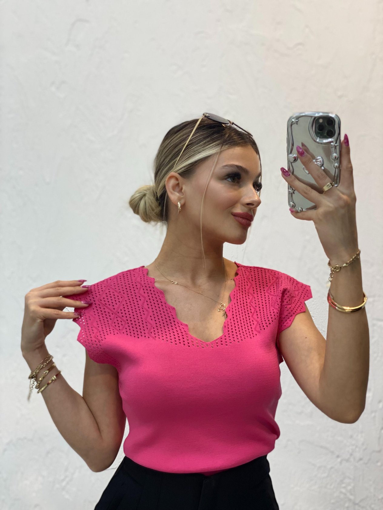 Pembe V Yaka Delikli Model Triko Bluz