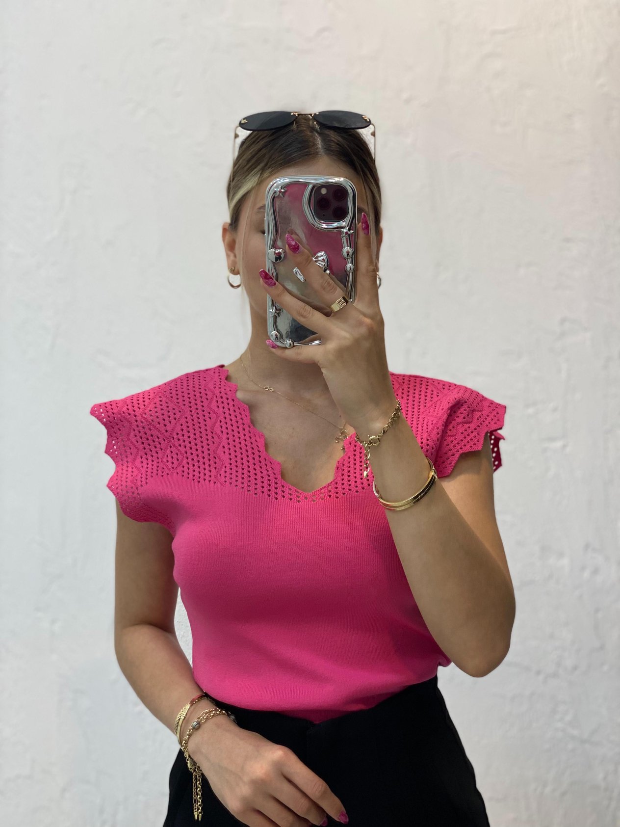 Pembe V Yaka Delikli Model Triko Bluz