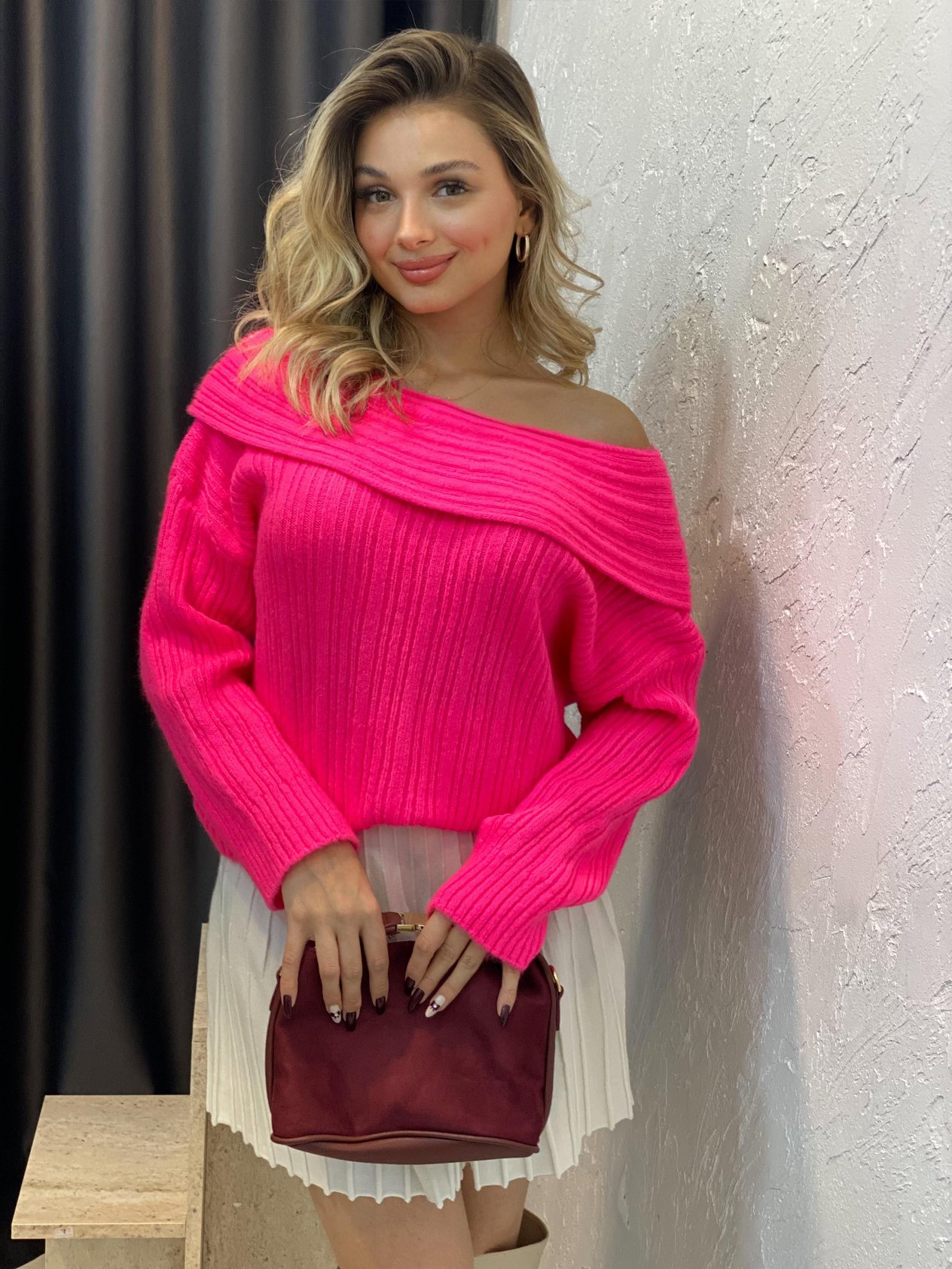 Q Marka Madonna Yaka Neon Pembe Triko Kazak