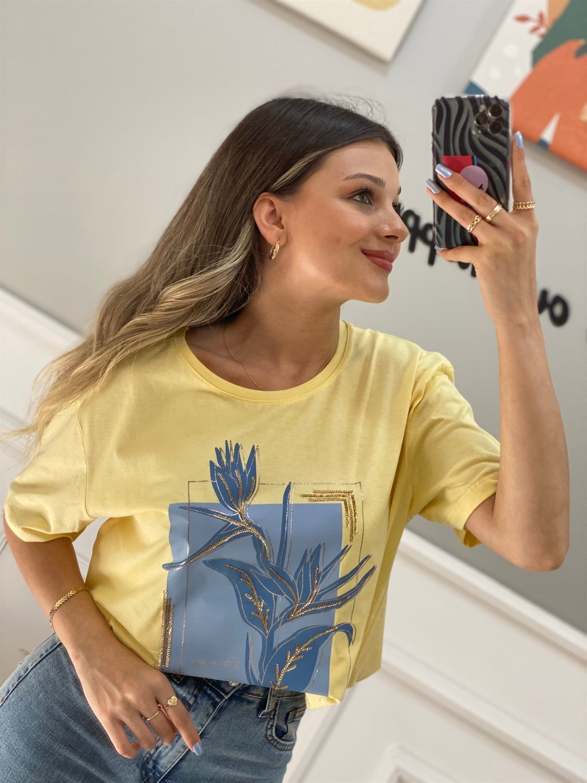 Sarı Gold Payet Dikimli Tshirt