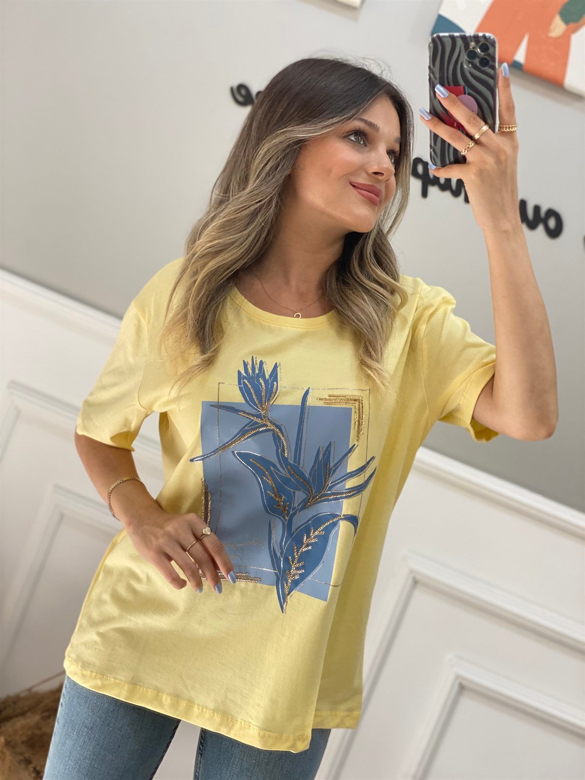 Sarı Gold Payet Dikimli Tshirt