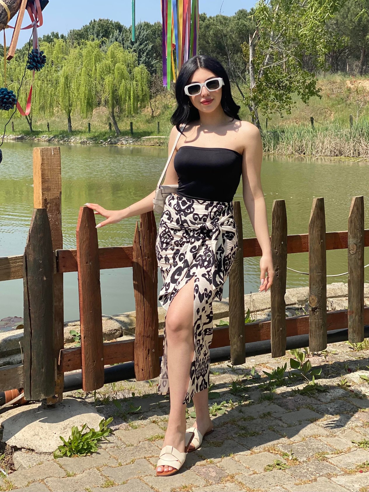 Siyah Etnik Desen Baglamalı Model Keten Etek