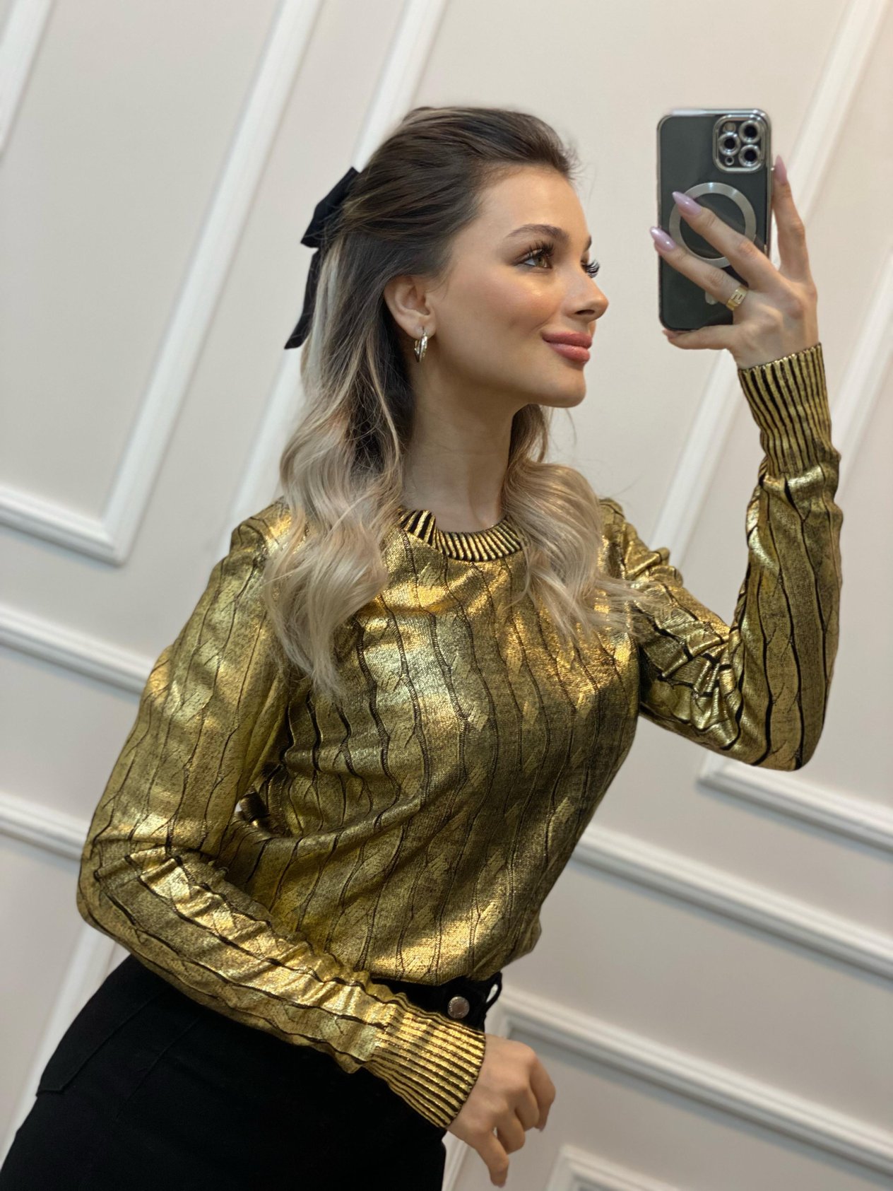 Siyah Gold Varak Baskılı Zincir Örgü Model Triko