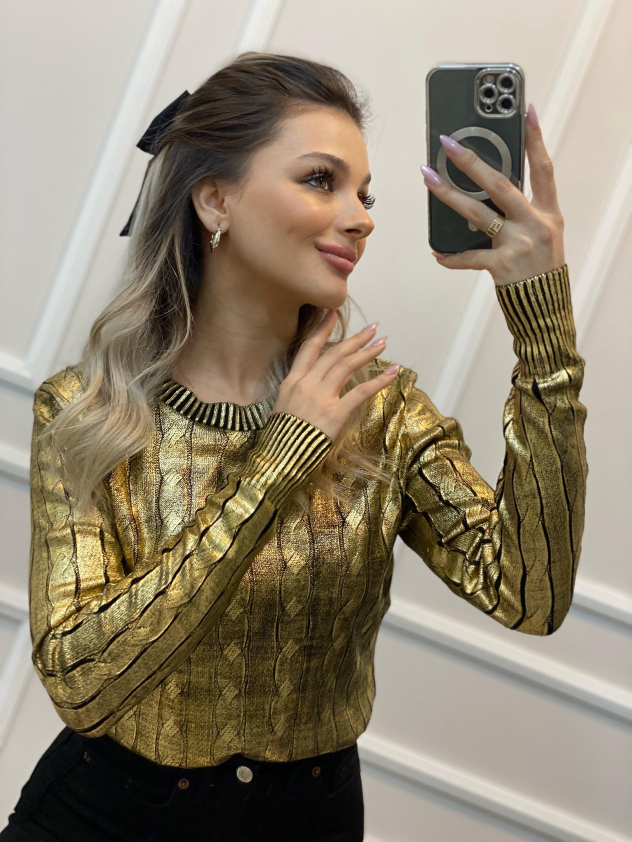 Siyah Gold Varak Baskılı Zincir Örgü Model Triko