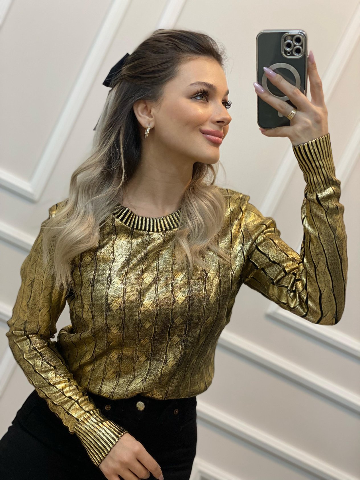 Siyah Gold Varak Baskılı Zincir Örgü Model Triko