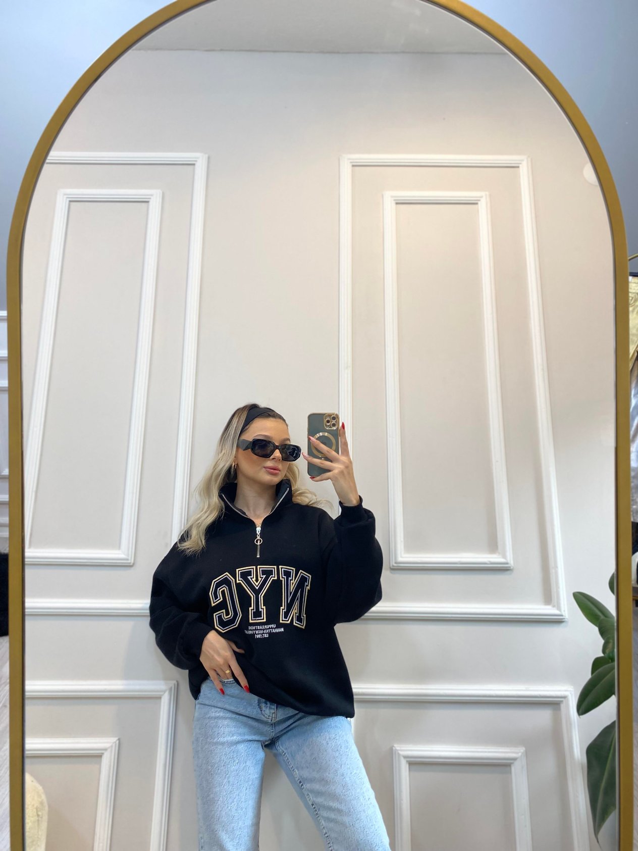 Siyah İçi Şardonlu NYC Sweatshirt 