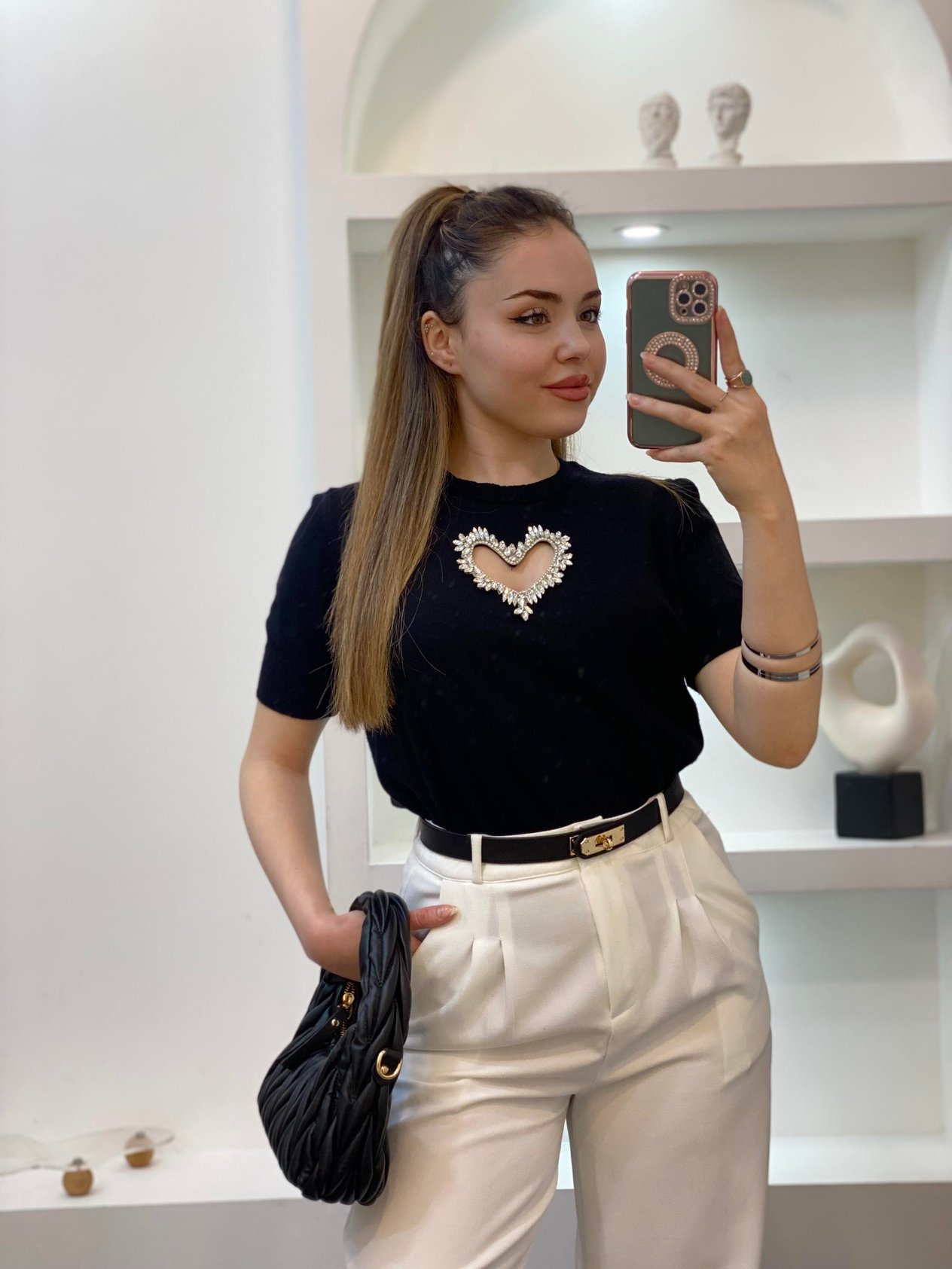 Siyah Kalp Taşlı Triko Bluz 