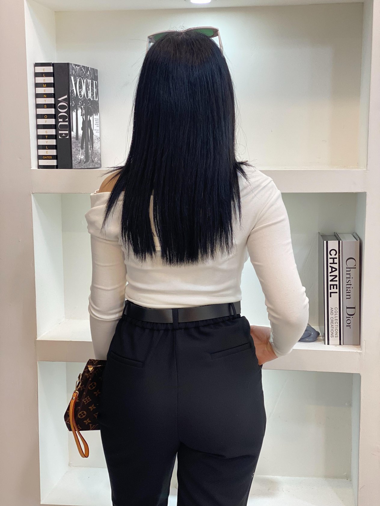 Siyah Kemerli Arka Beli Lastikli Kumaş Pantolon 