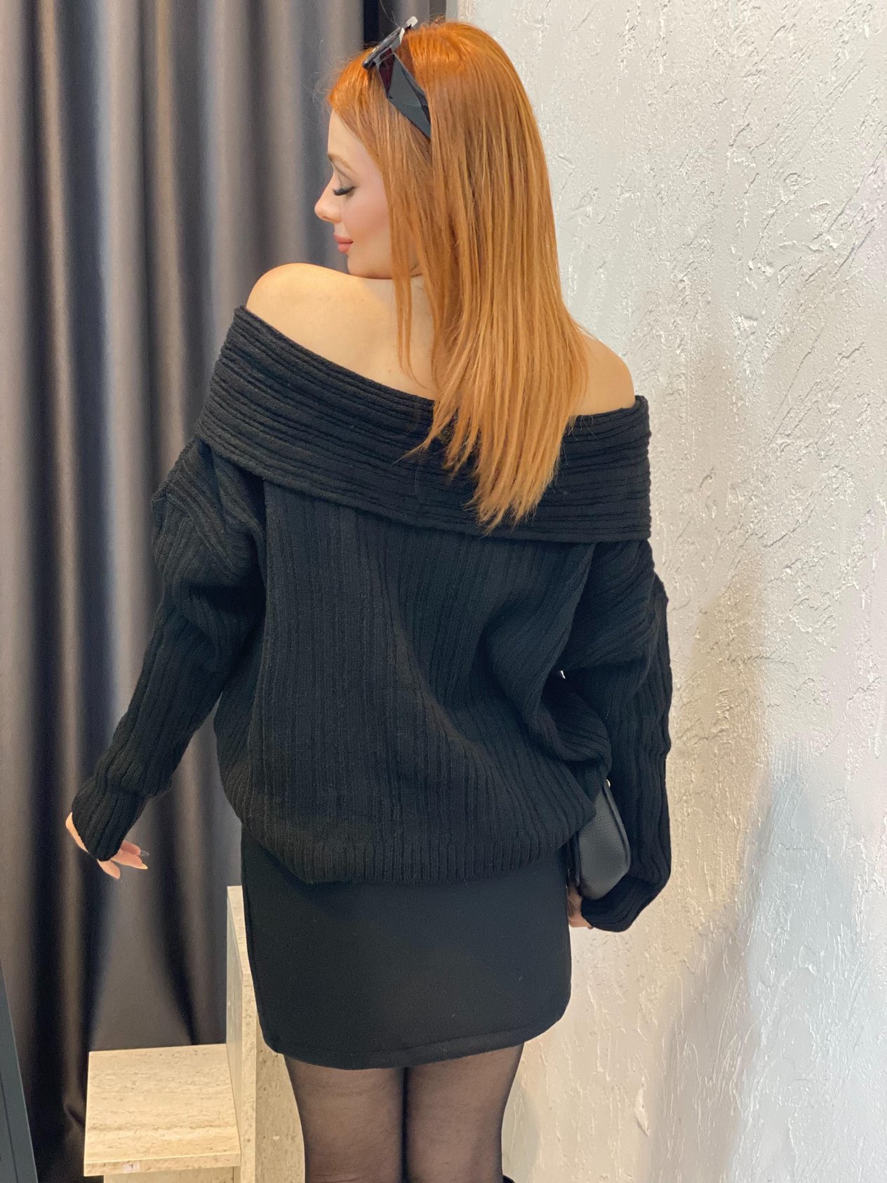 Siyah Madonna Yaka Triko Kazak