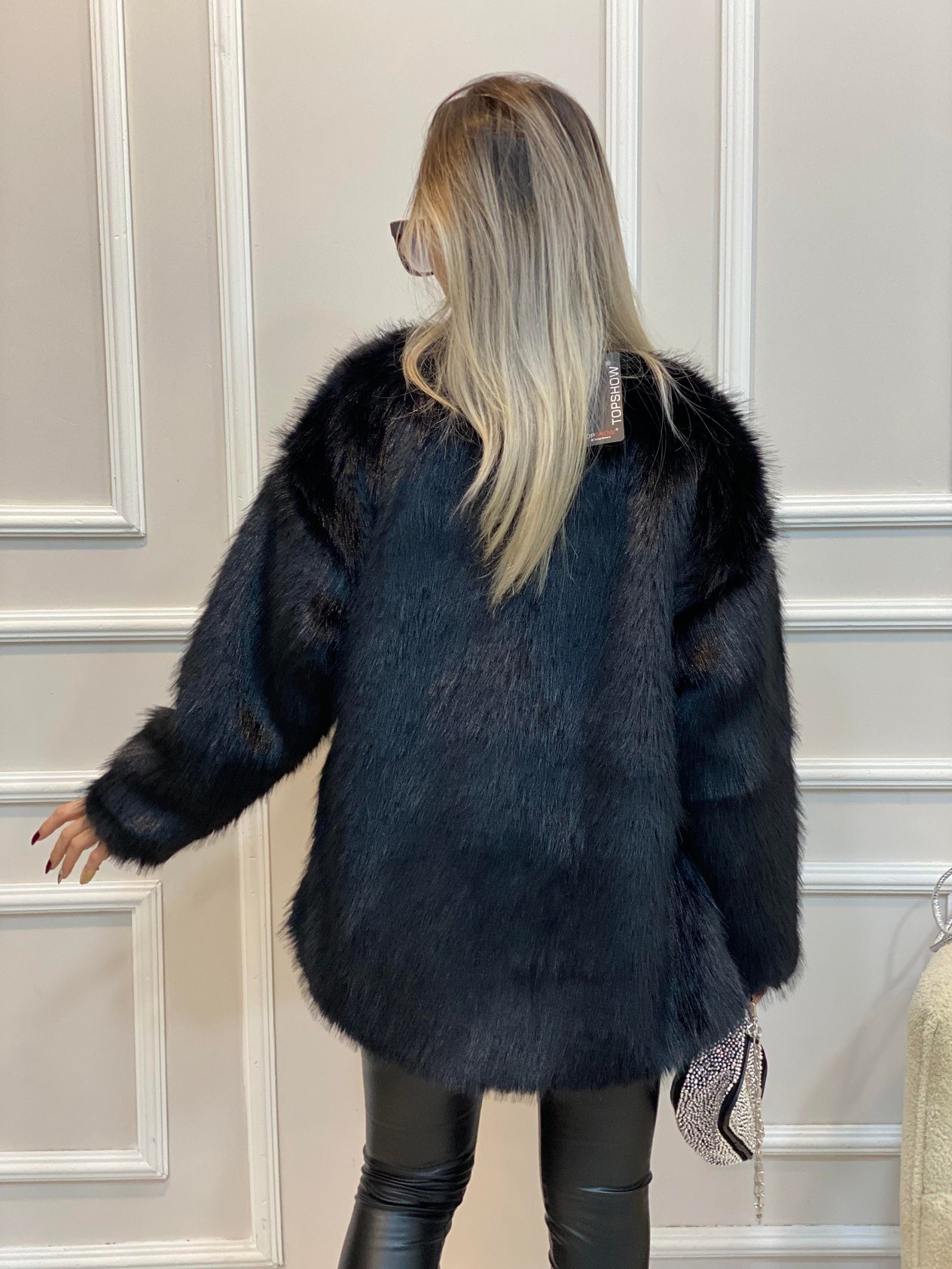Siyah Marka Model Kürk Mont 