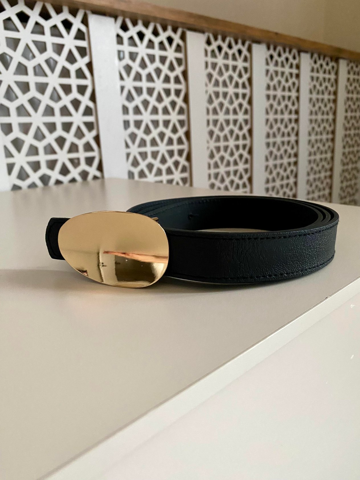 Siyah Oval Gold Tokalı Marka Model Kemer 