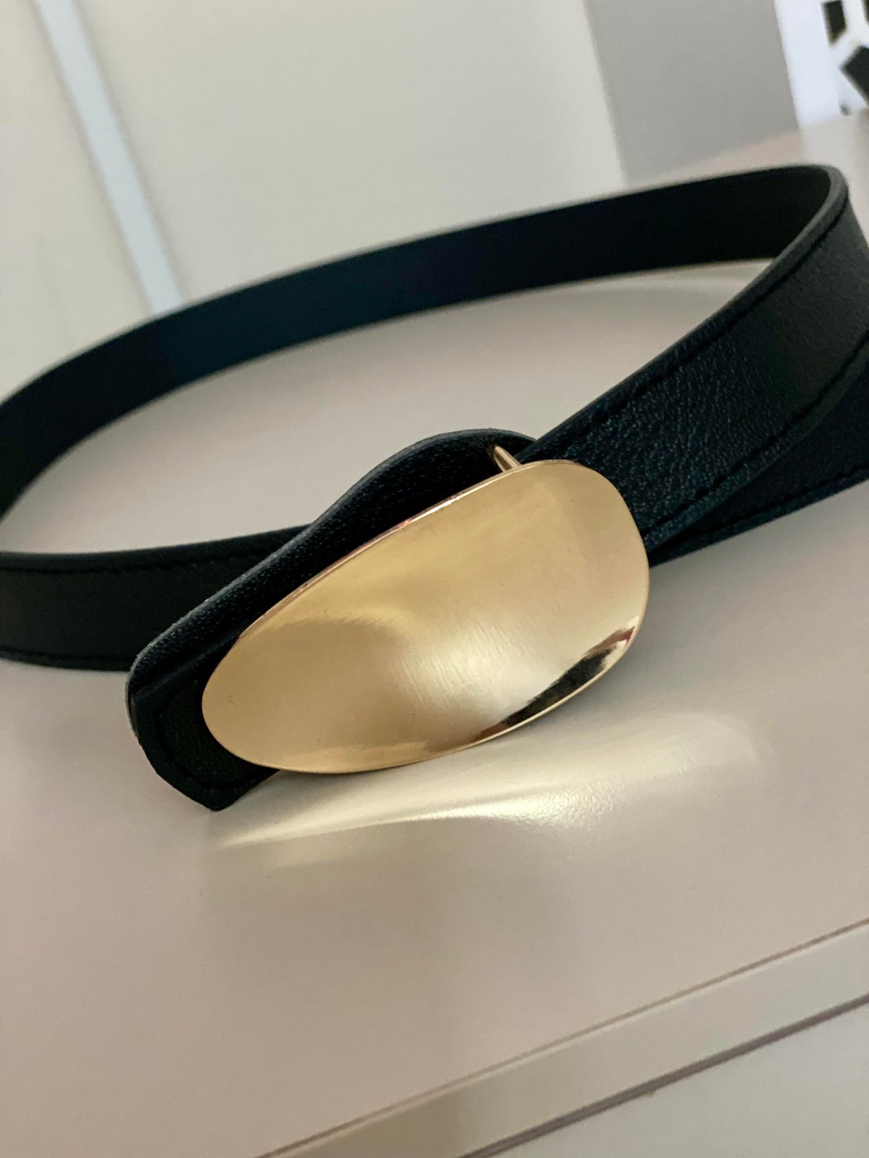 Siyah Oval Gold Tokalı Marka Model Kemer 