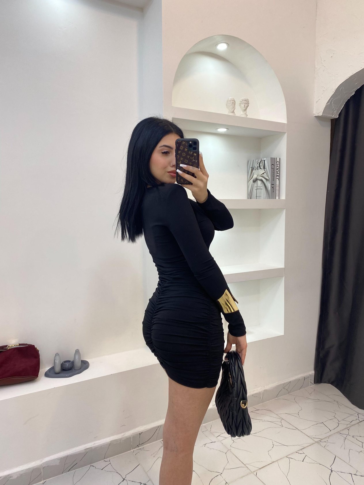 Siyah Vatkalı Drapeli Model Likralı Elbise 