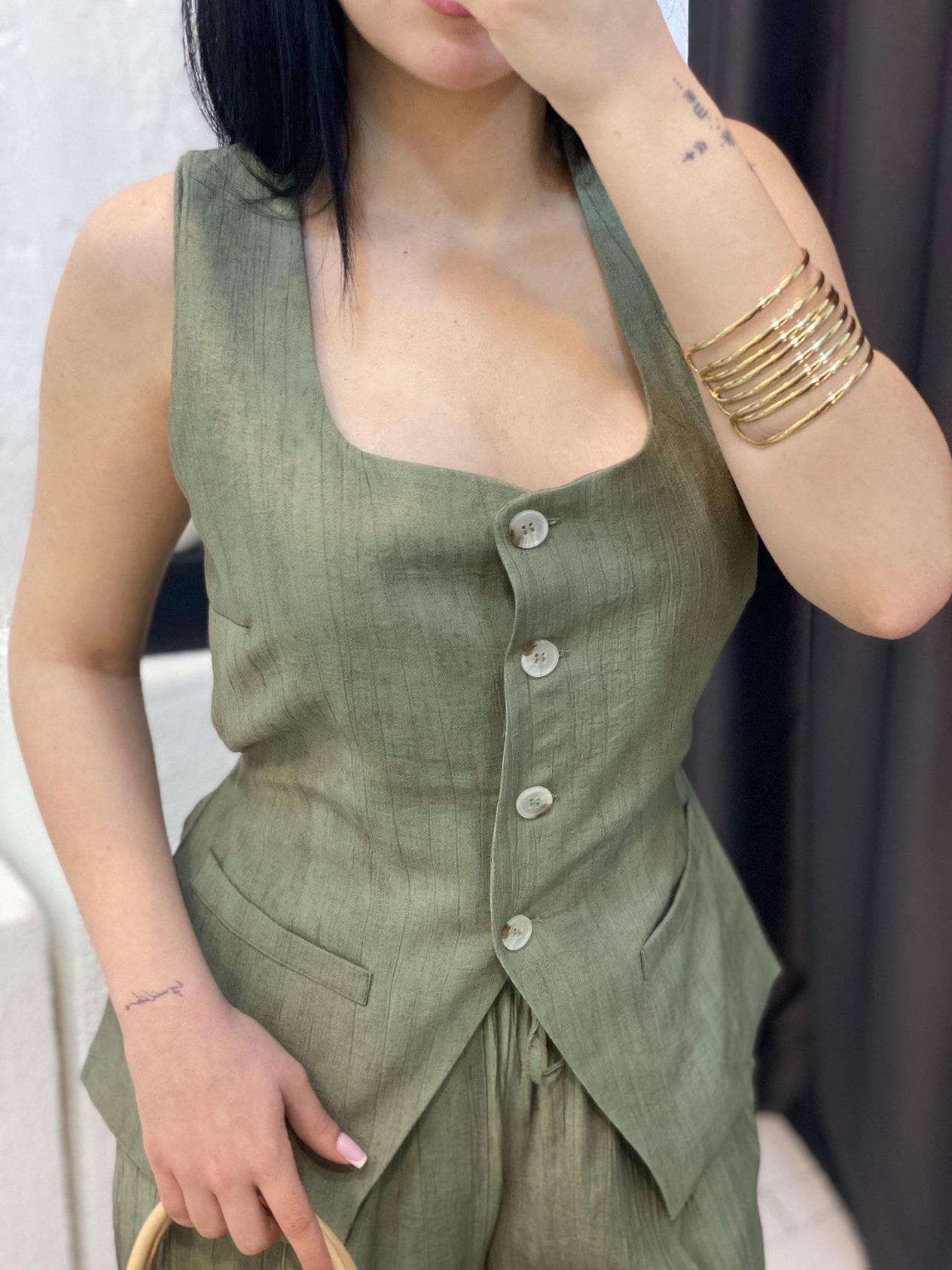 Yeşil Arkası Bağlamalı Model Yelek Pantolon Takım 