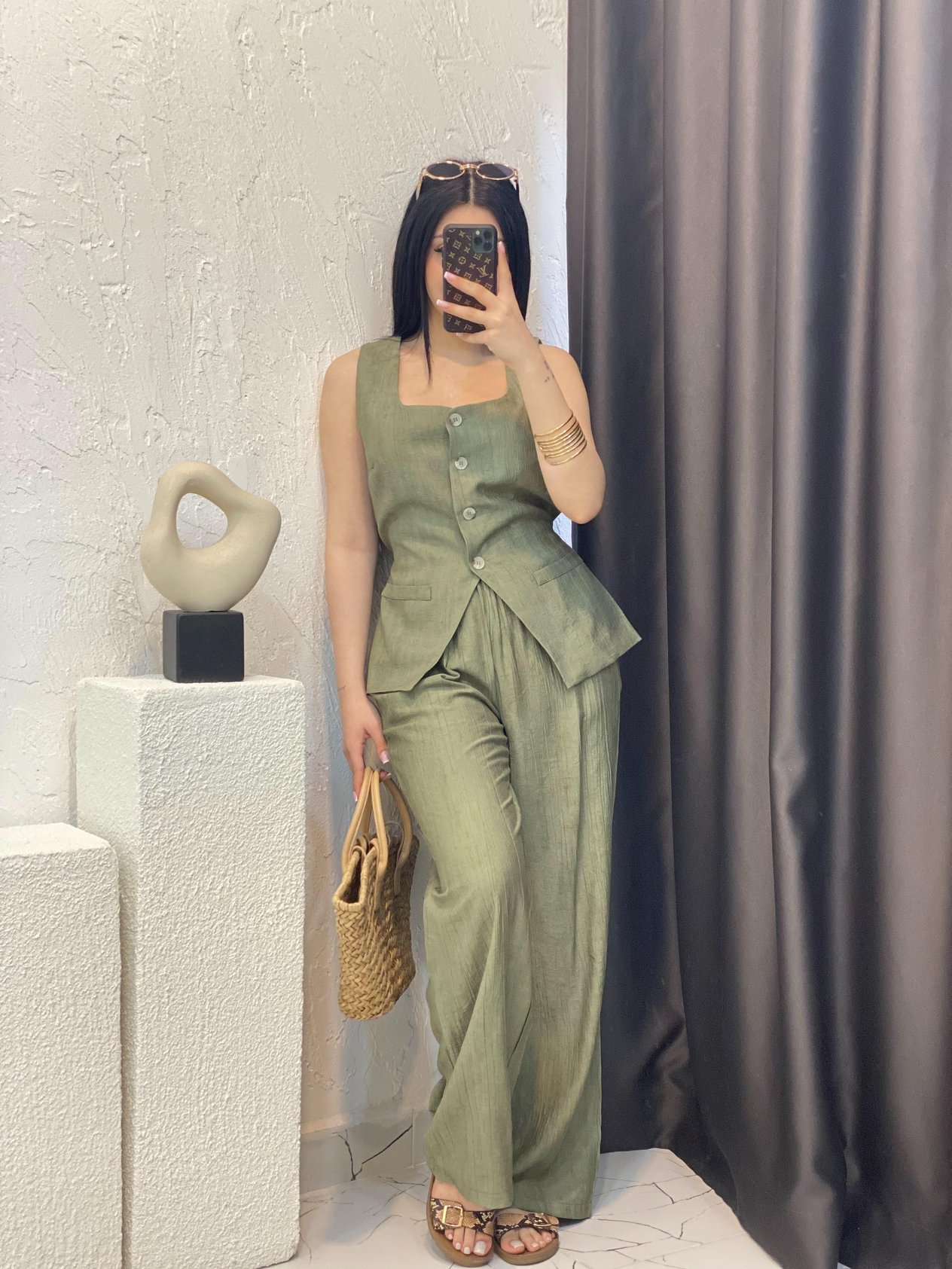 Yeşil Arkası Bağlamalı Model Yelek Pantolon Takım 
