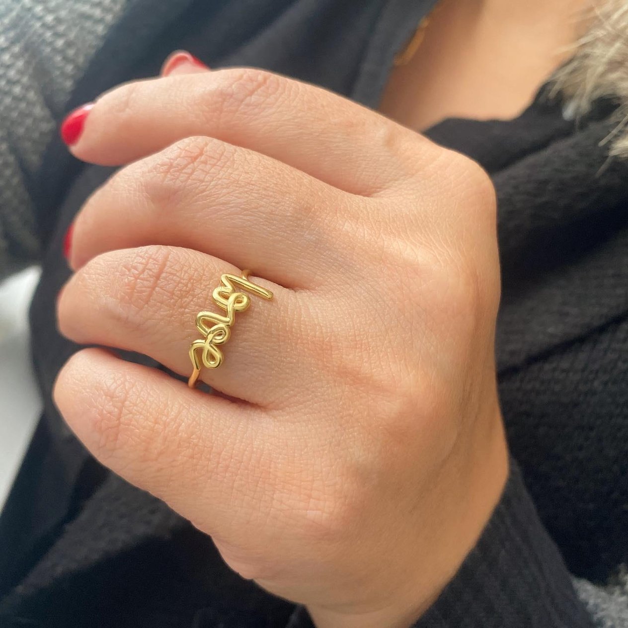 14 Ayar Altın LOVE Yüzük