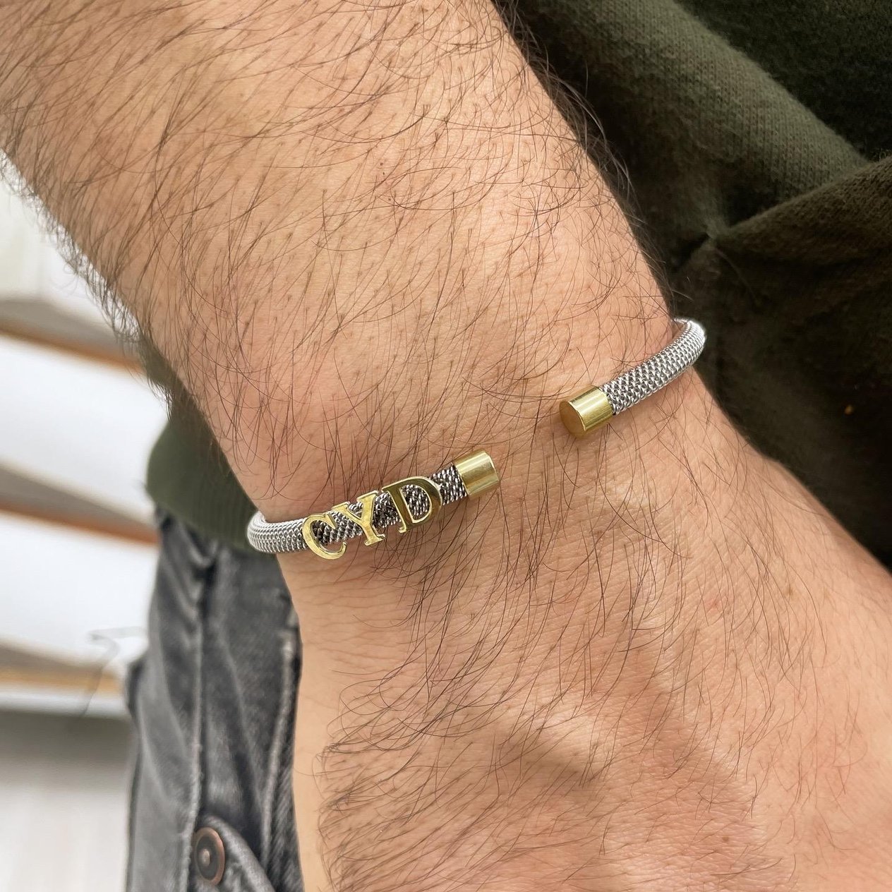 14k Altın 3 Harf Detaylı Beyaz Çelik Bileklik
