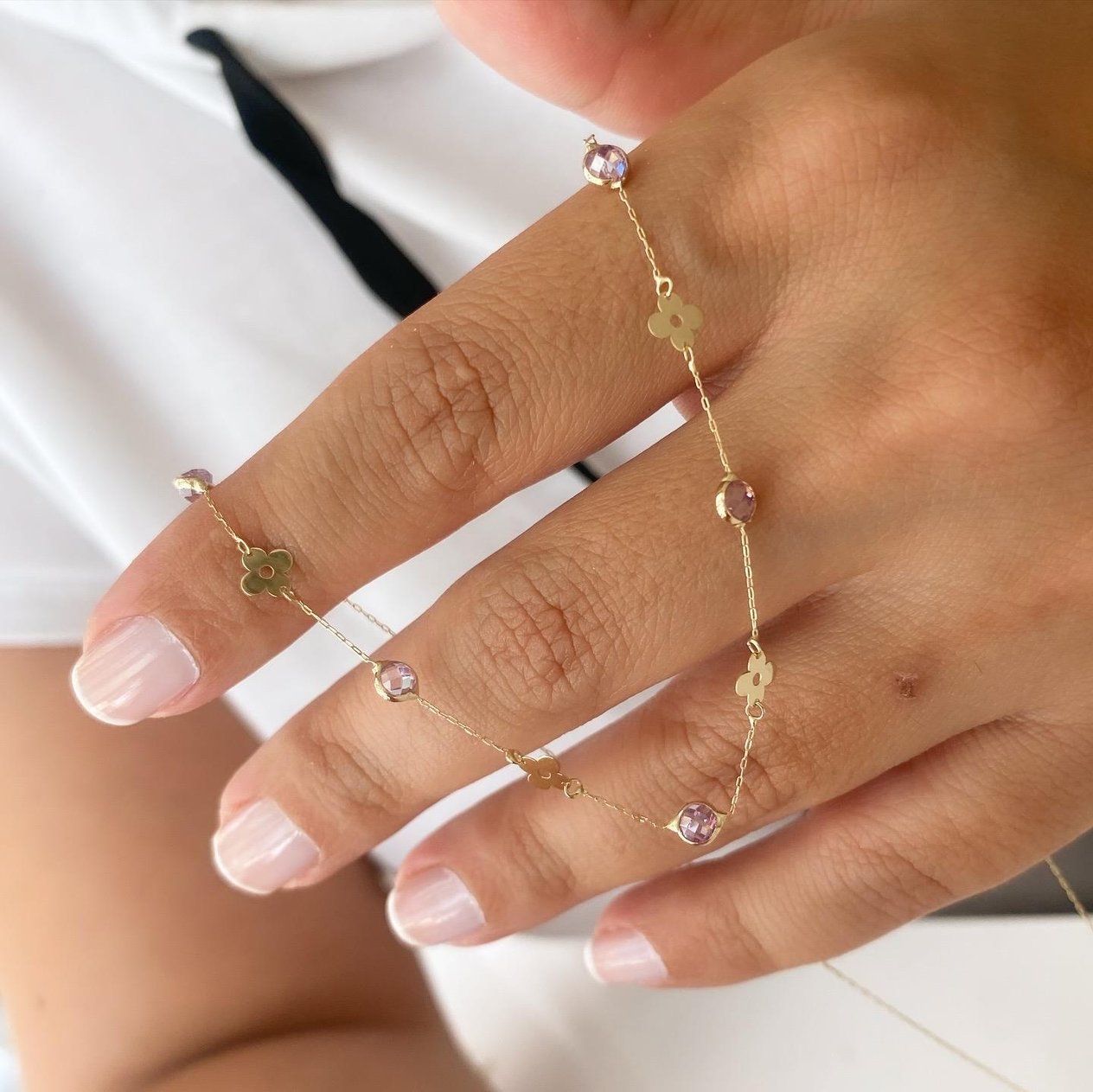 14k Altın Mor Taşlı Çiçek Zincir Kolye
