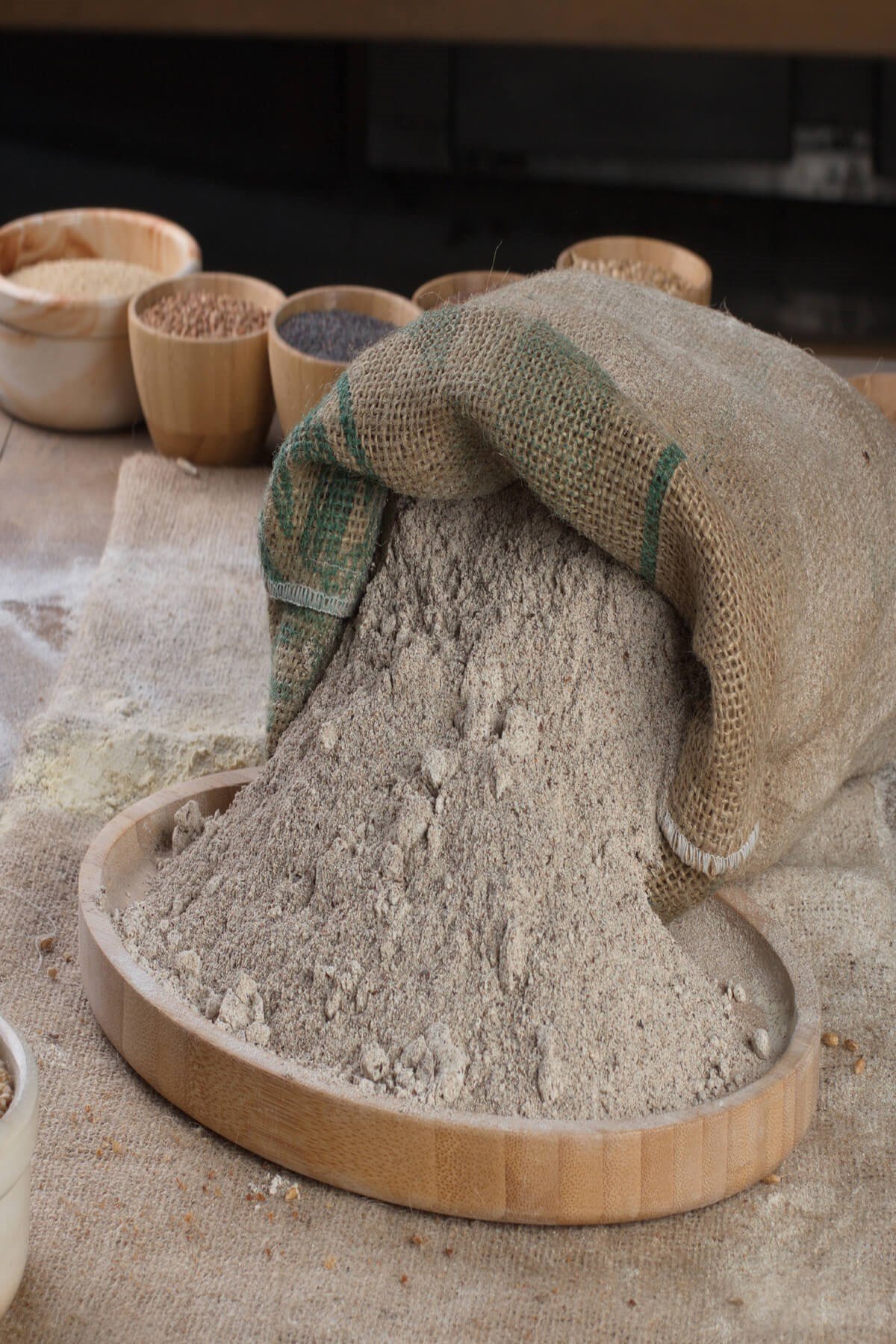 Glutensiz Kepekli Çiğ Karabuğday Unu (1 KG)-eksibasak
