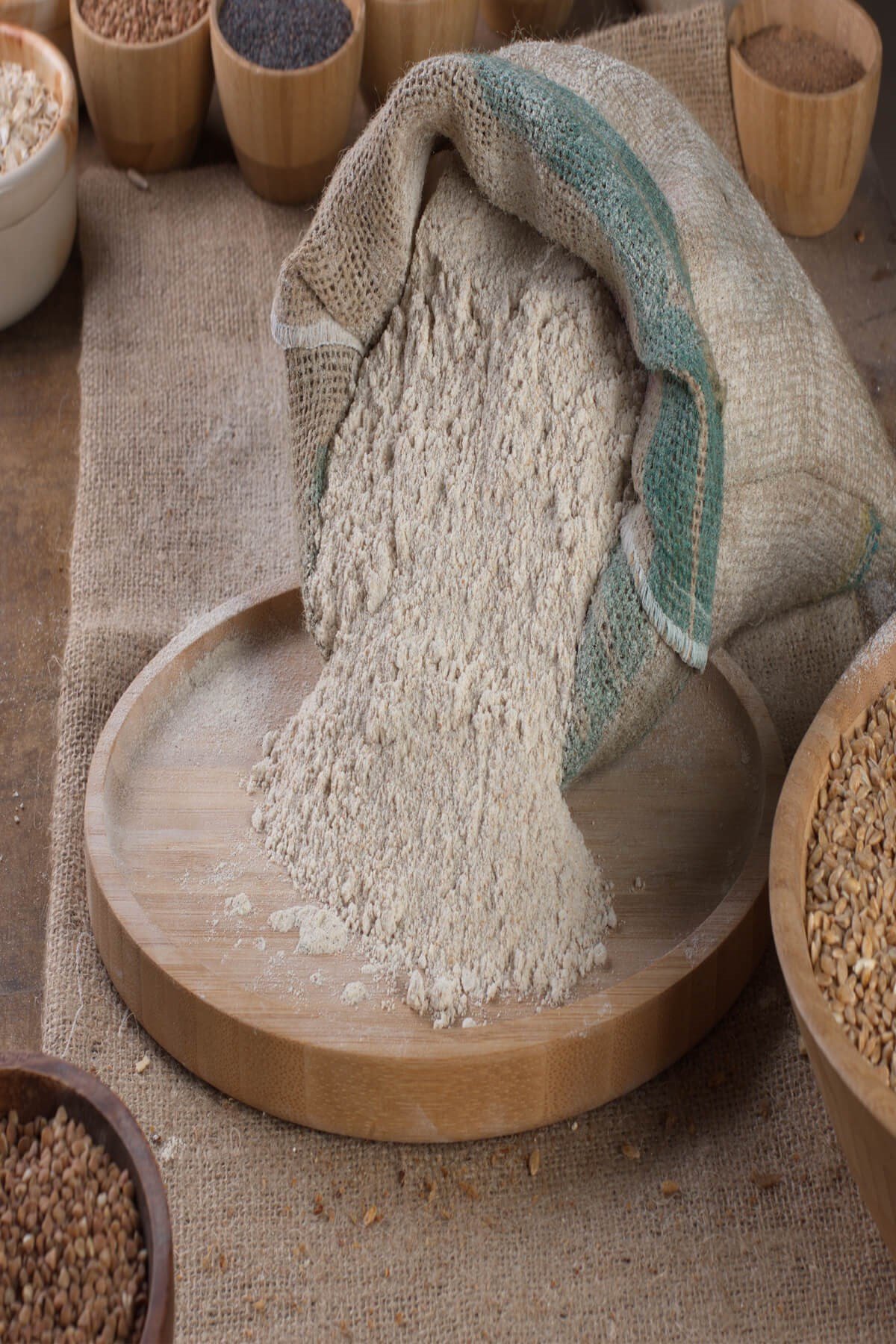 Karakılçık Tam Buğday Unu (1 KG)-eksibasak