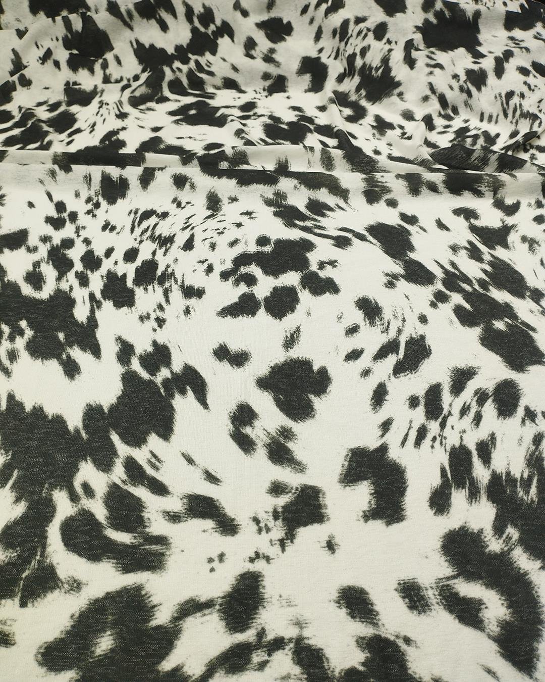 Ekru Üzeri Siyah Batik Desen Jarse (En  150 cm x Boy 180 cm)