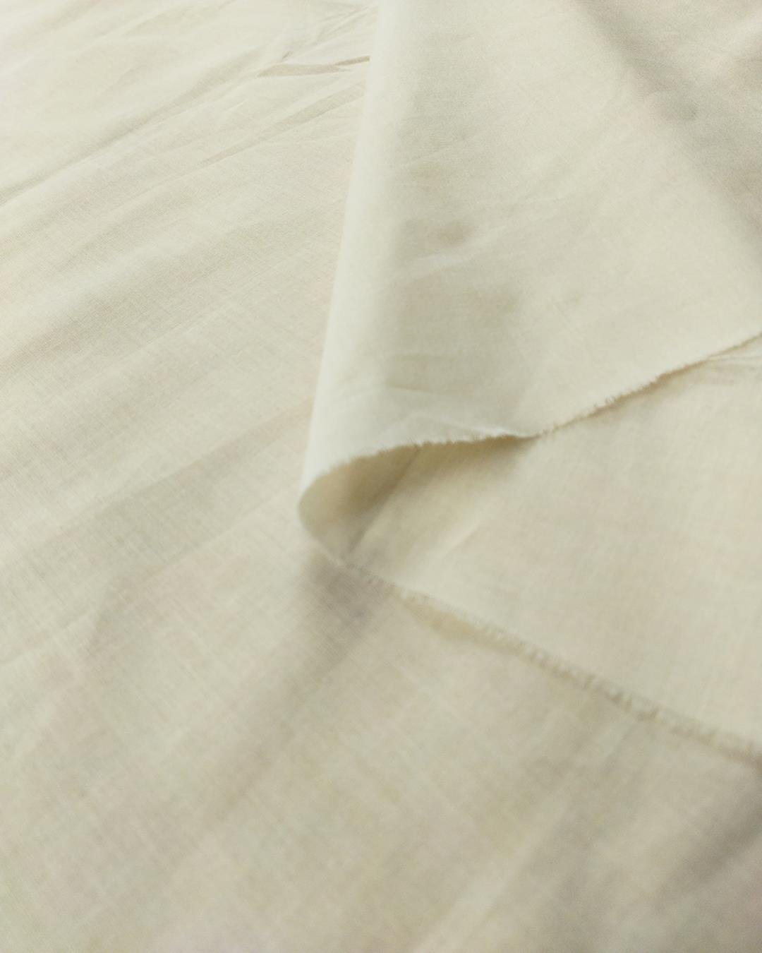 Krem Renkte Pamuk Vual (En 150 cm x Boy 125 cm)