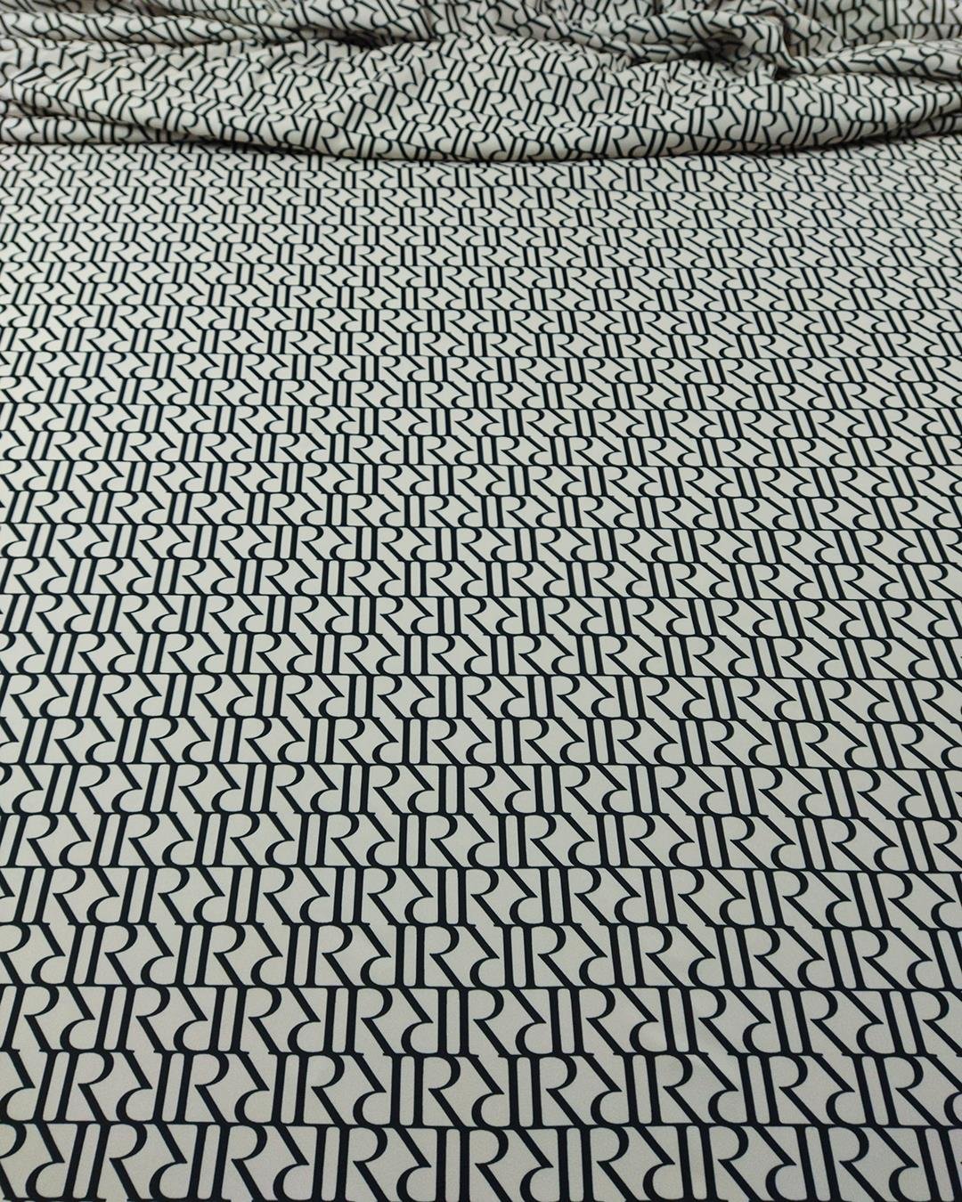 Krep Dökümlü (En 150 cm x Boy 180 cm)