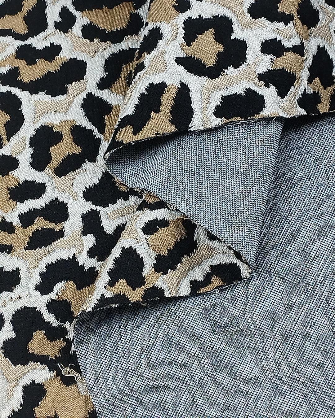 Leopar Desen Kabartmalı Örme (En 160 cm x Boy 165 cm)