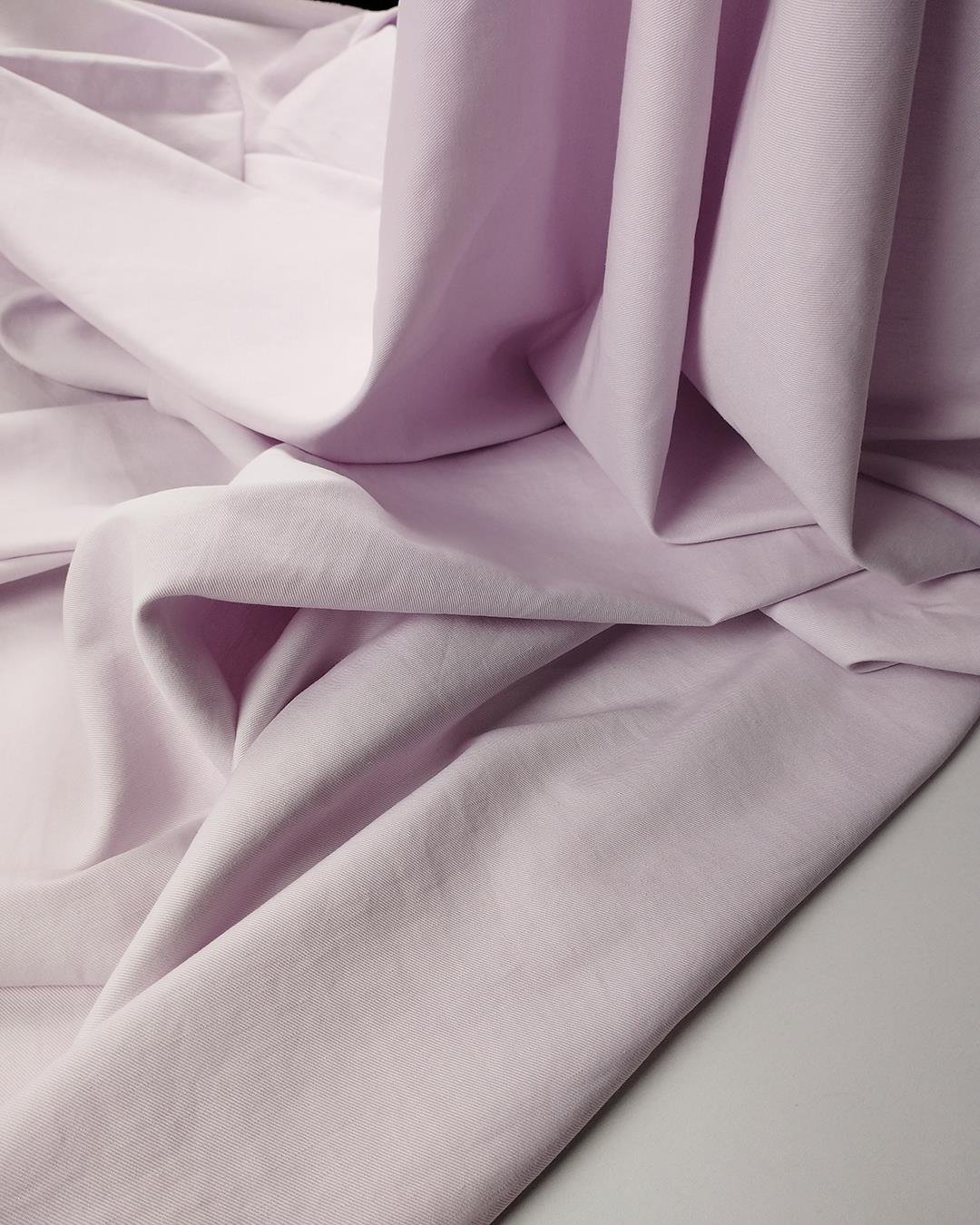 Lila Pembe Arası Renkte Dolgun Pamuk Keten (En  150 cm x Boy  350 cm)