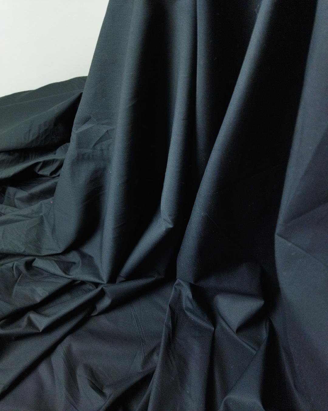 Poplin Benzeri Dokuma Siyah(140 en x 210 boy)
