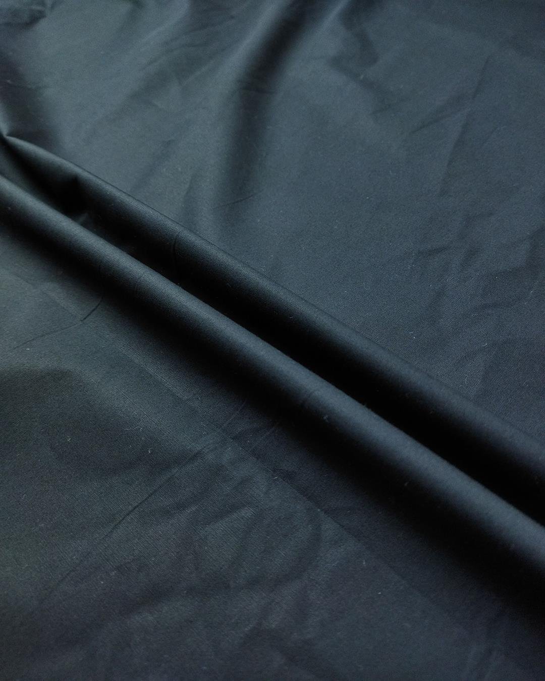 Poplin Benzeri Dokuma Siyah(140 en x 210 boy)