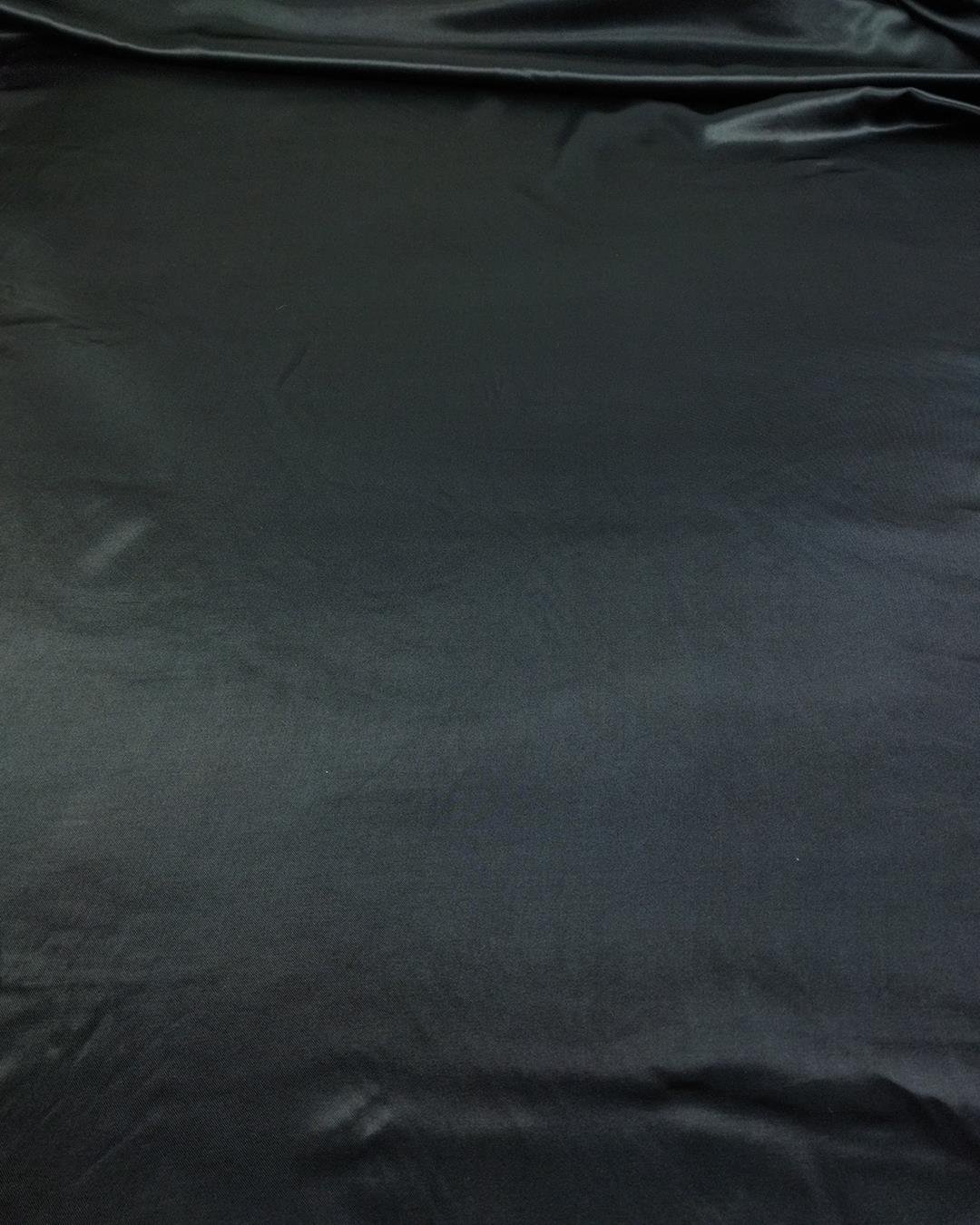 Siyah Renkte Saten Viskon En 125 cm x Boy 140 cm