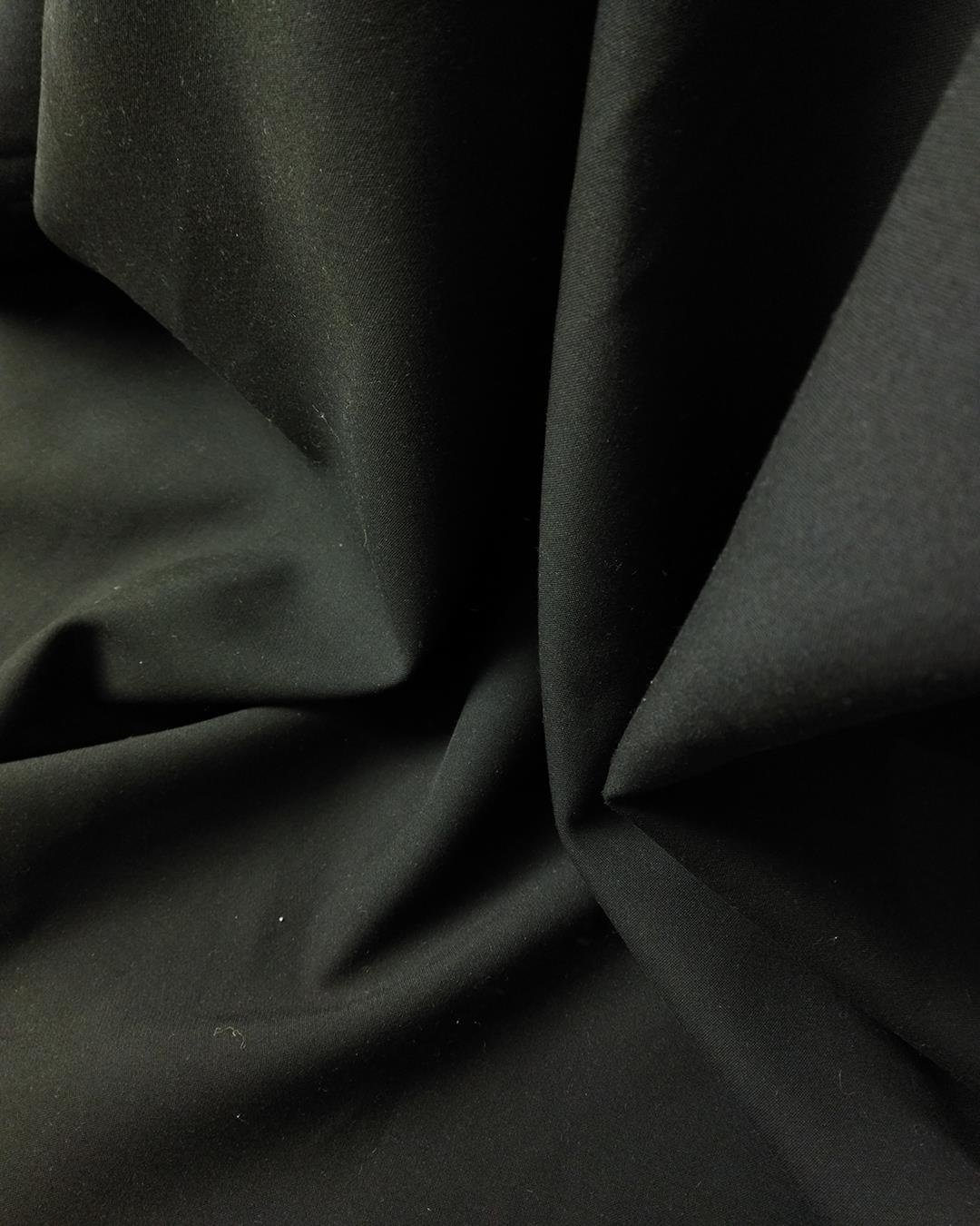 Siyah Renkte Tok Krep (En  125 cm x Boy  240 cm)
