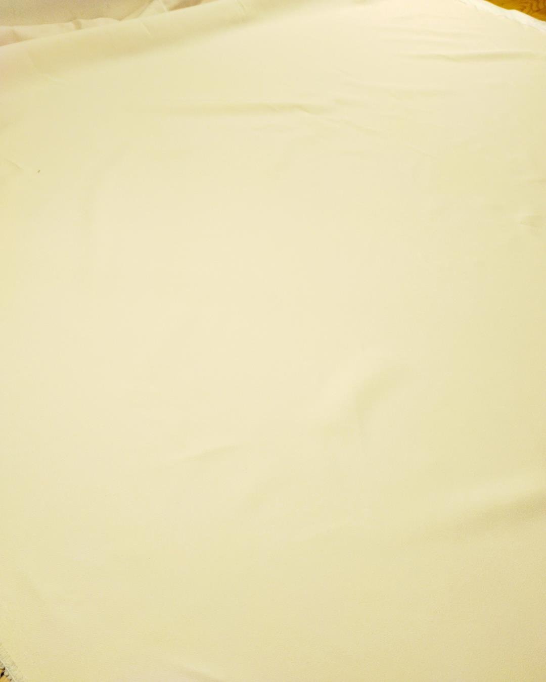 TELALI Krep Krem Renkte (En 130 cm x Boy 115 cm)