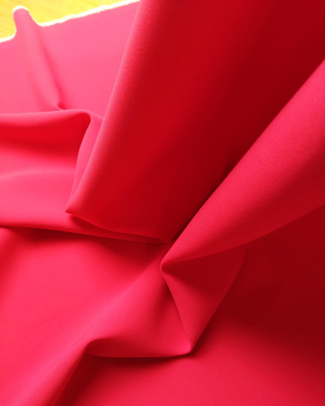 TELALI Krep Pembe Renkte (En 145 cm x Boy 120 cm)