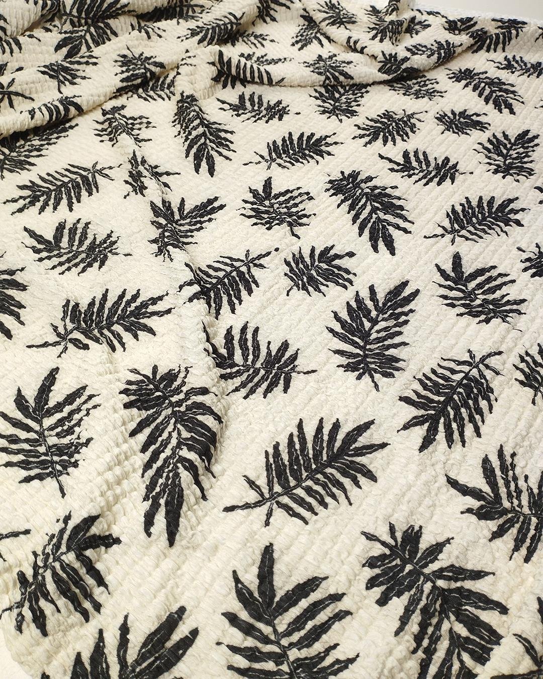 Waffle Jarse Krem Siyah Renklerde (En 110 cm x Boy 225 cm)