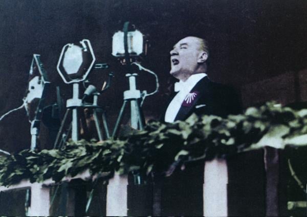 Mustafa Kemal Atatürk - Kanvas Tablo ATGE-057-FAtatürk TablolarıTablolife.com
