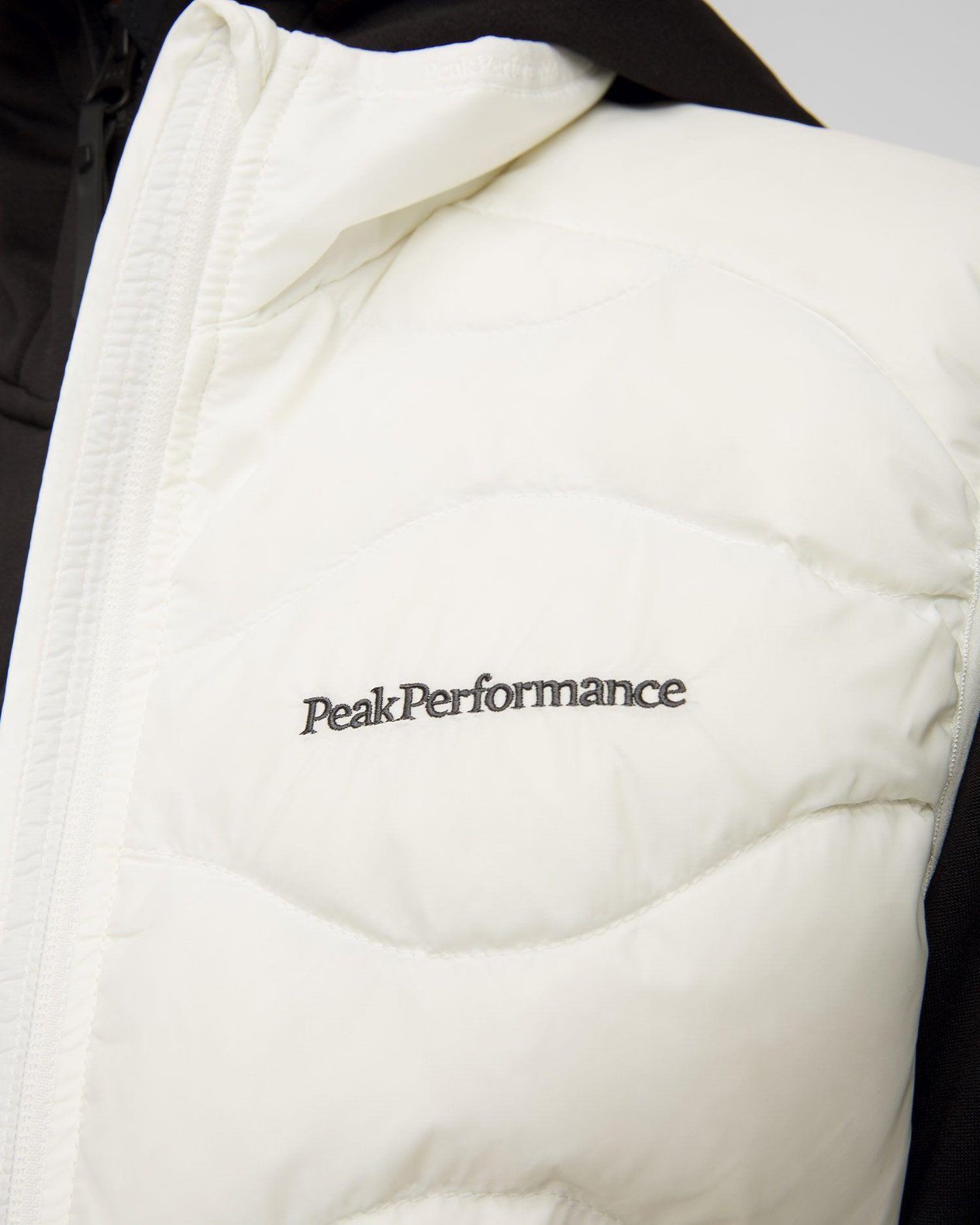 Peak Performance G79619020 W Helium Down Kadın Yelek