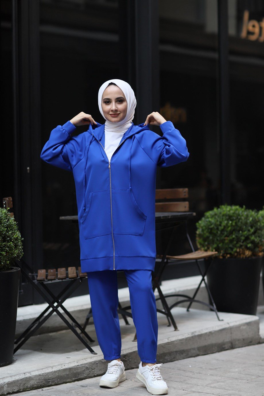 KAPÜŞONLU SPOR TESETTÜR TAKIM İNDİGO