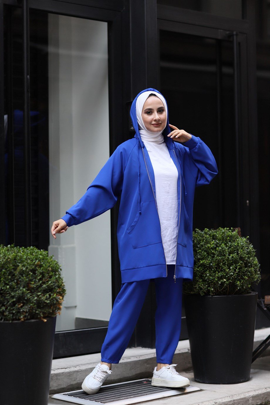 KAPÜŞONLU SPOR TESETTÜR TAKIM İNDİGO