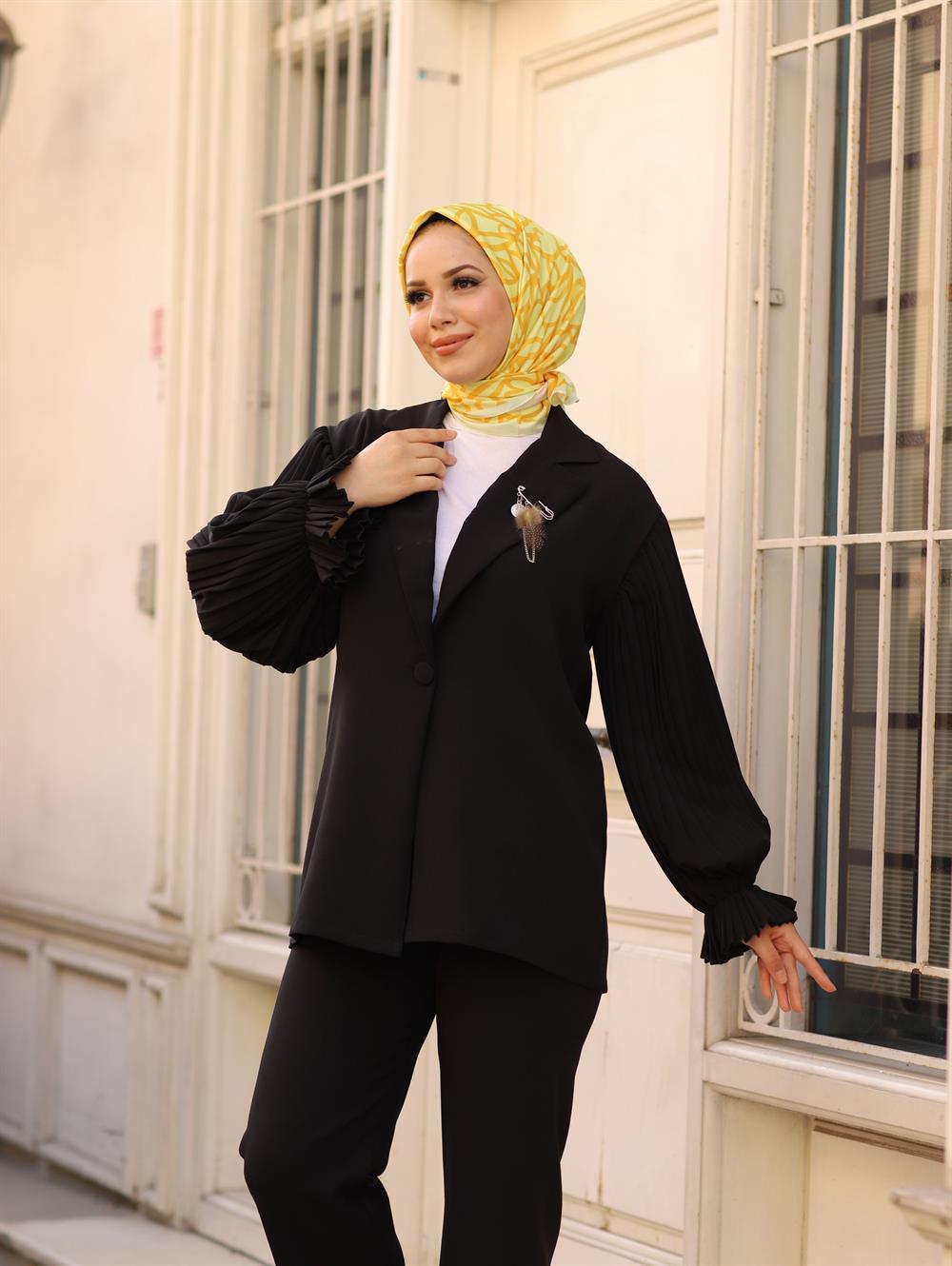 KOLLARI PİLİSELİ CEKET TAKIM SİYAH