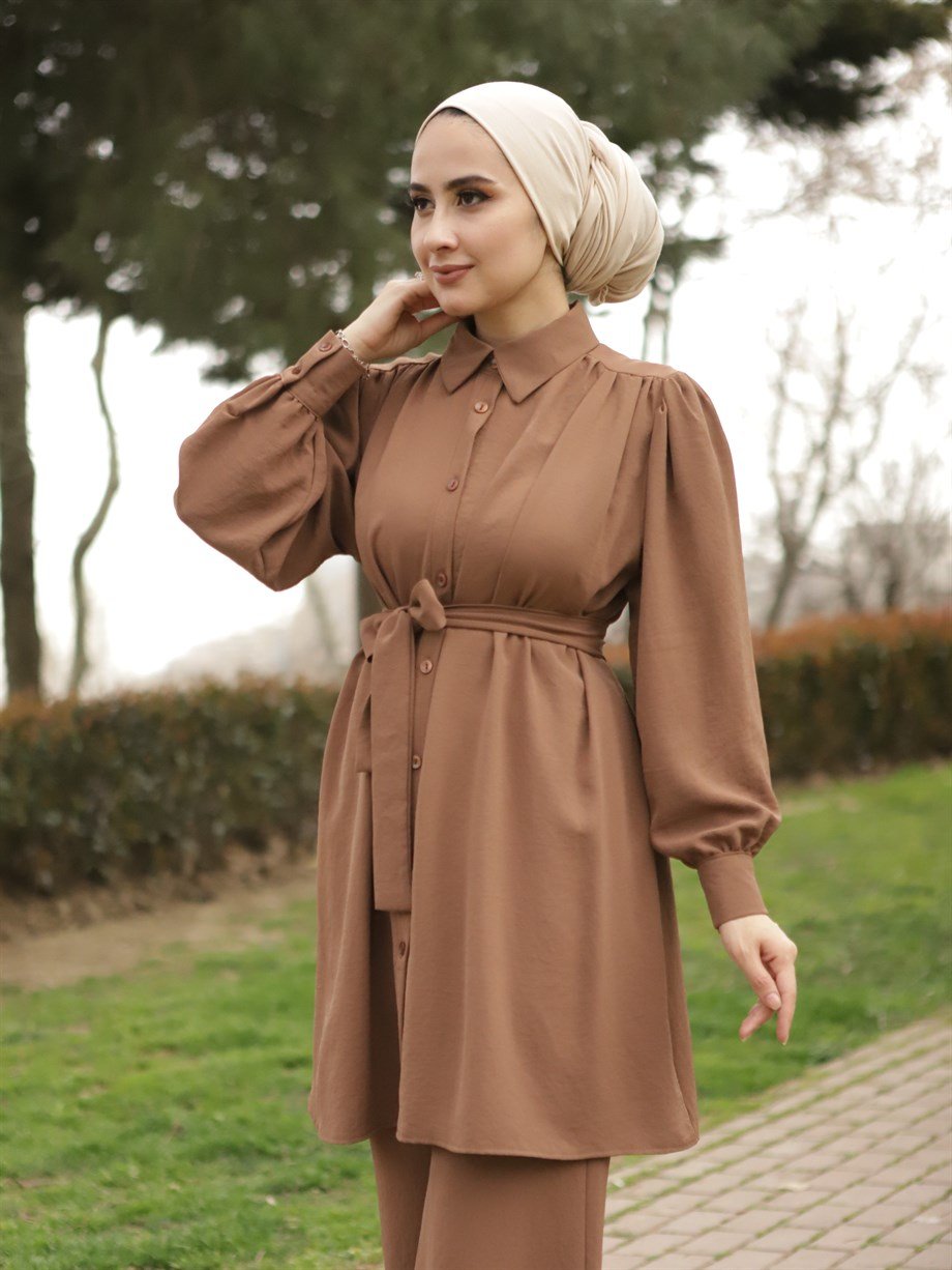 KOLU VE OMUZ PİLELİ TESETTÜR TAKIM  ACI KAHVE