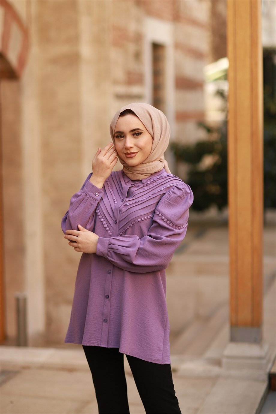 ÖNÜ DANTEL DETAYLI TUNİK LİLA